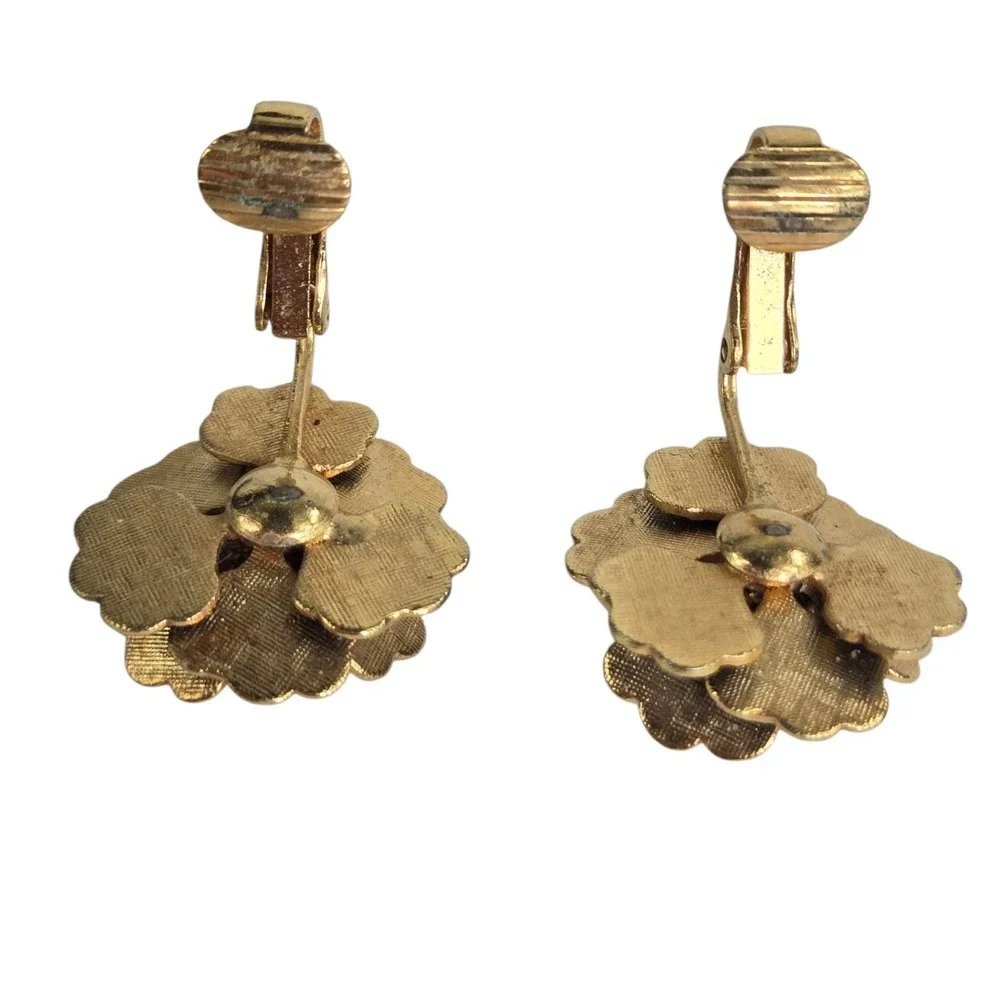 Vintage Goldtone Blue Yellow Paint Enamel Flower Brooch & Clip On‎ Earrings Set